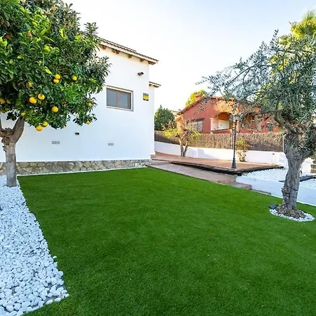 Holiday home Casa Con Piscina Y Jardin En Castell De Montornes Pobla de Montornes