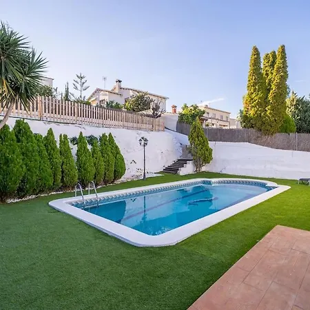 Casa Con Piscina Y Jardin En Castell De Montornes * Pobla de Montornes