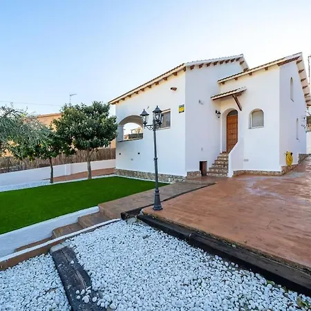 Casa Con Piscina Y Jardin En Castell De Montornes