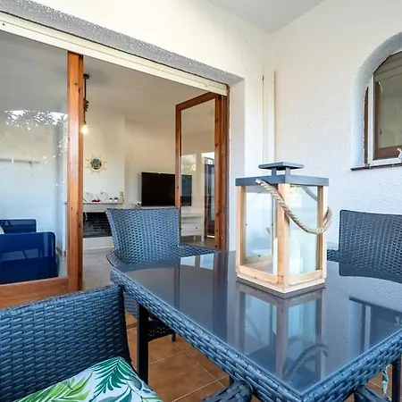Casa Con Piscina Y Jardin En Castell De Montornes * Pobla de Montornes