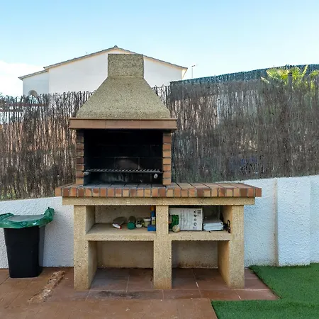Holiday home Casa Con Piscina Y Jardin En Castell De Montornes *